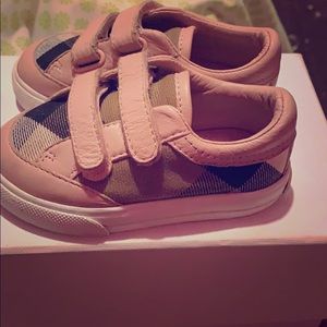 Burberry shoes for little girl size